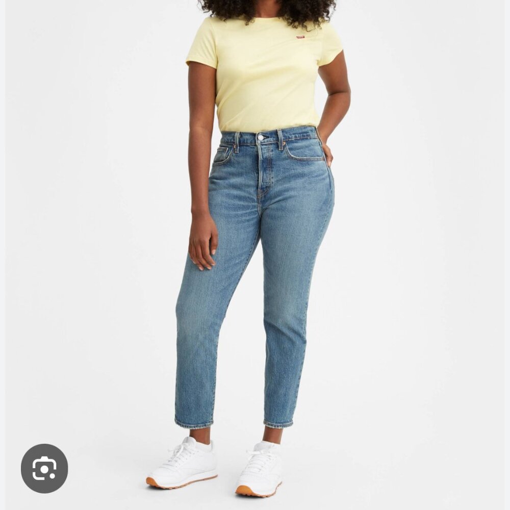 Levis Wedgie Fit tapered jeans w29"